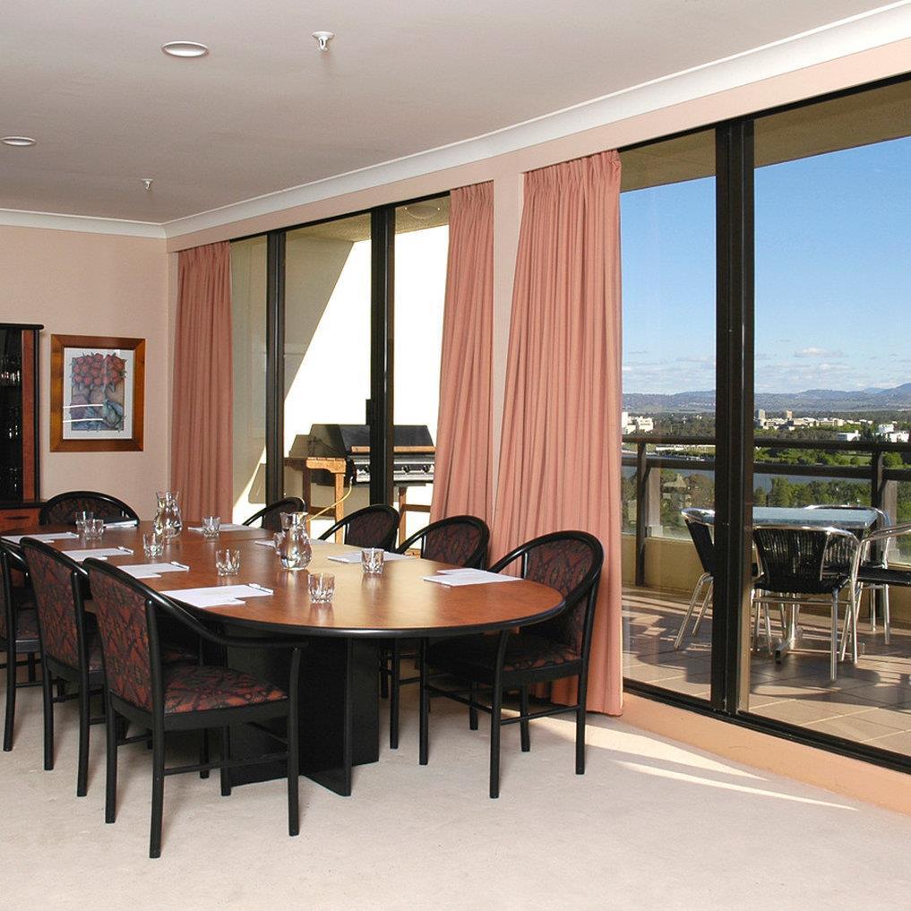 Breakfree Capital Tower Apartments Канберра Удобства фото