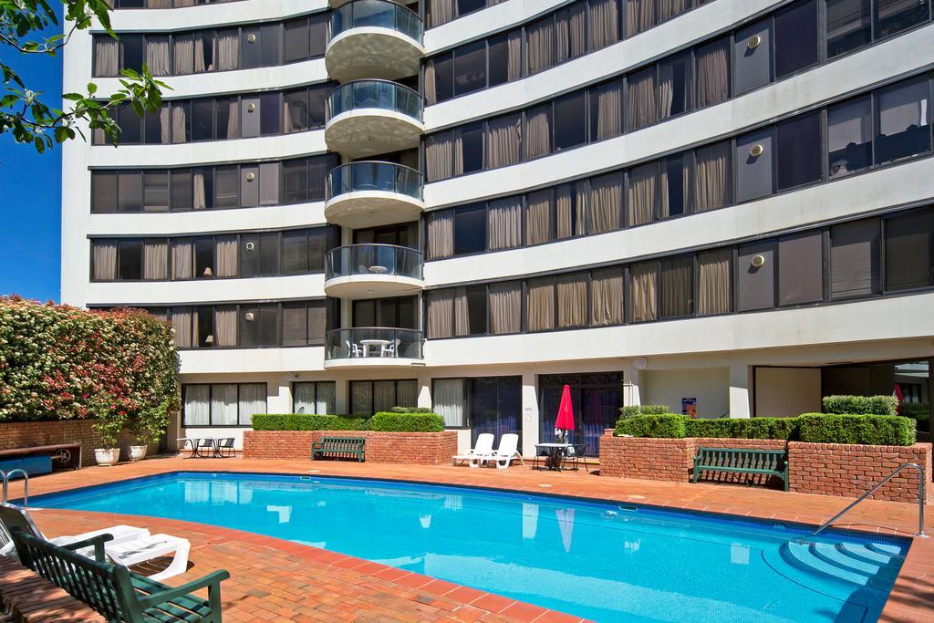 Breakfree Capital Tower Apartments Канберра Экстерьер фото