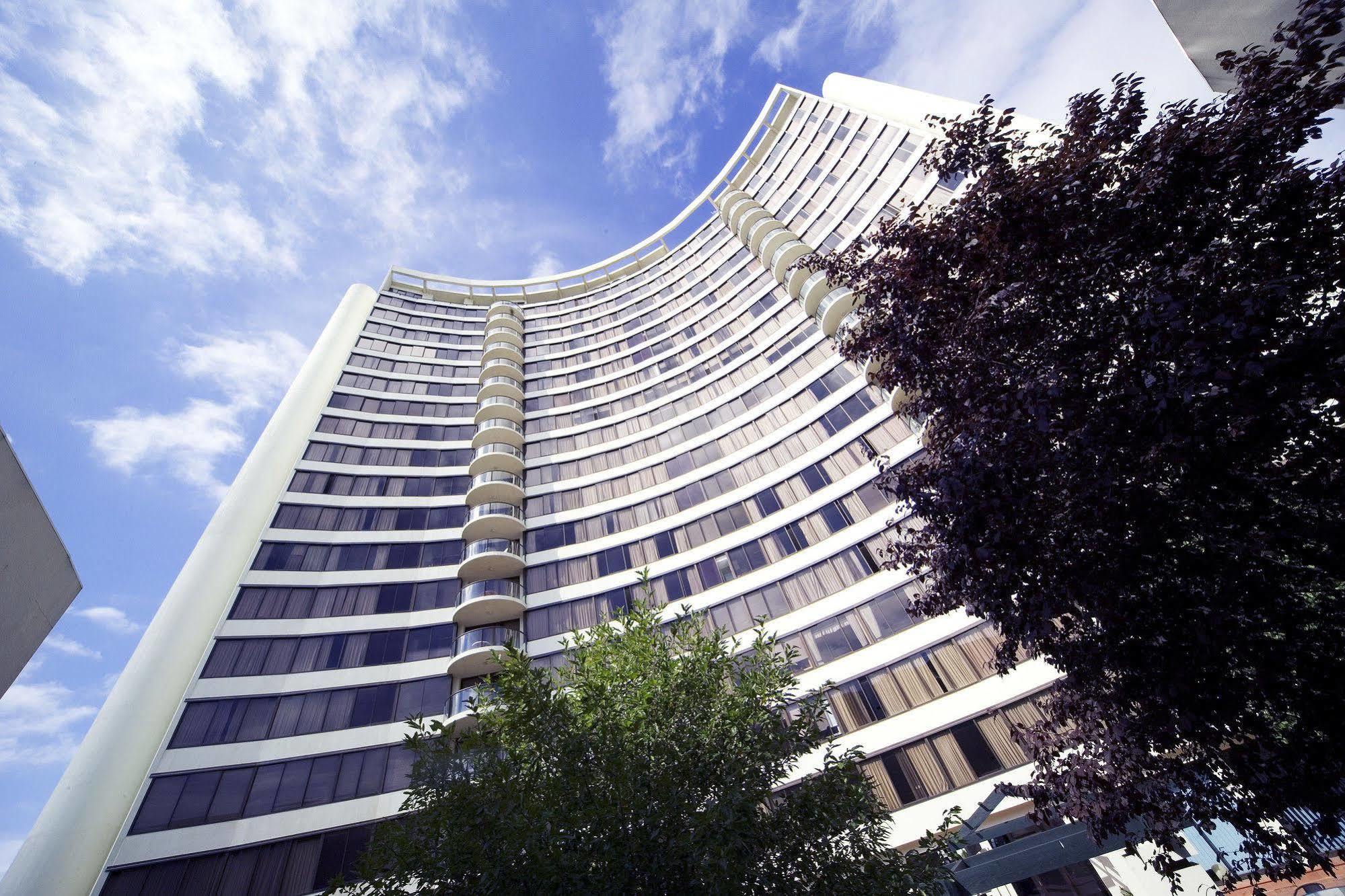 Breakfree Capital Tower Apartments Канберра Экстерьер фото
